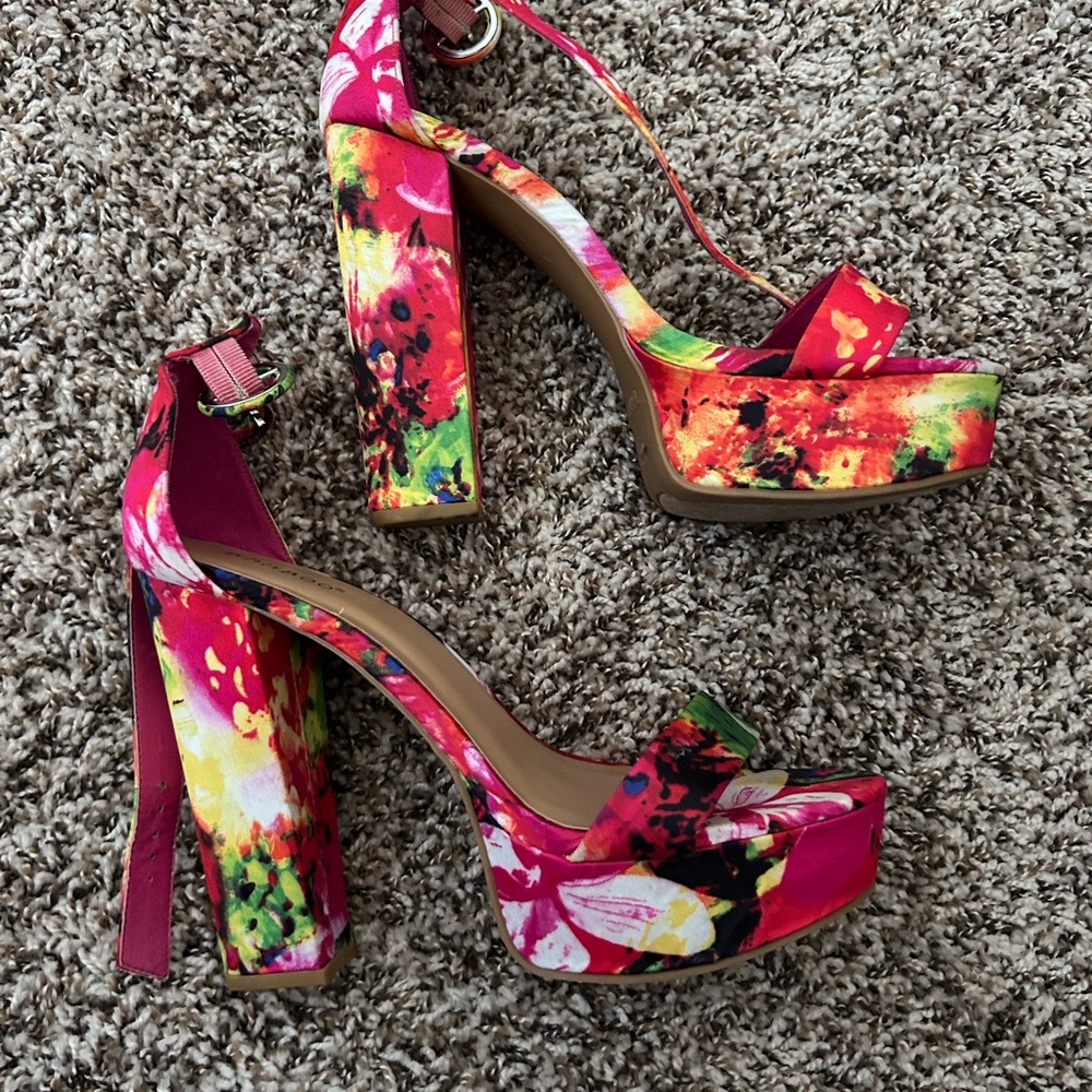 BAMBOO Pink Platform Sandals with Chunky Heel